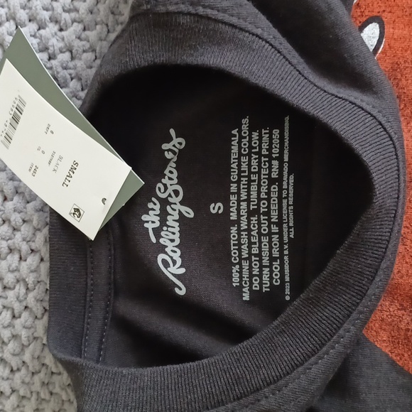The Rolling Stone NWT t-shirt Small - Picture 5 of 8